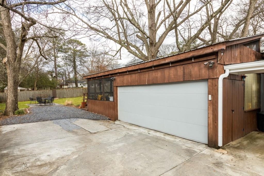 2480 Memorial Drive