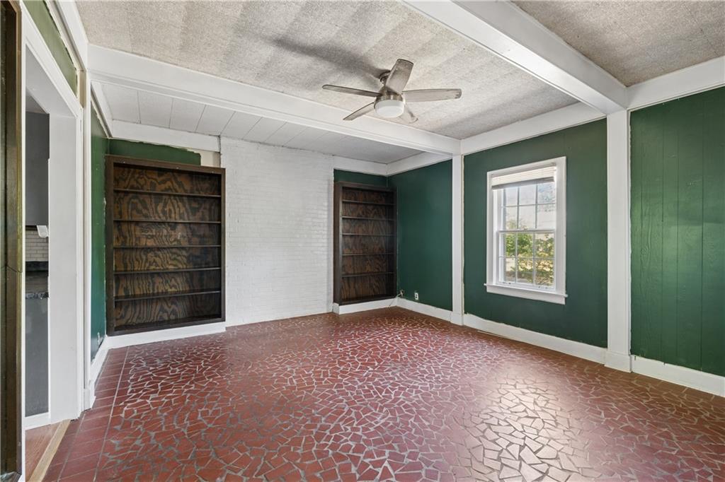 2049 Tuxedo Avenue NE