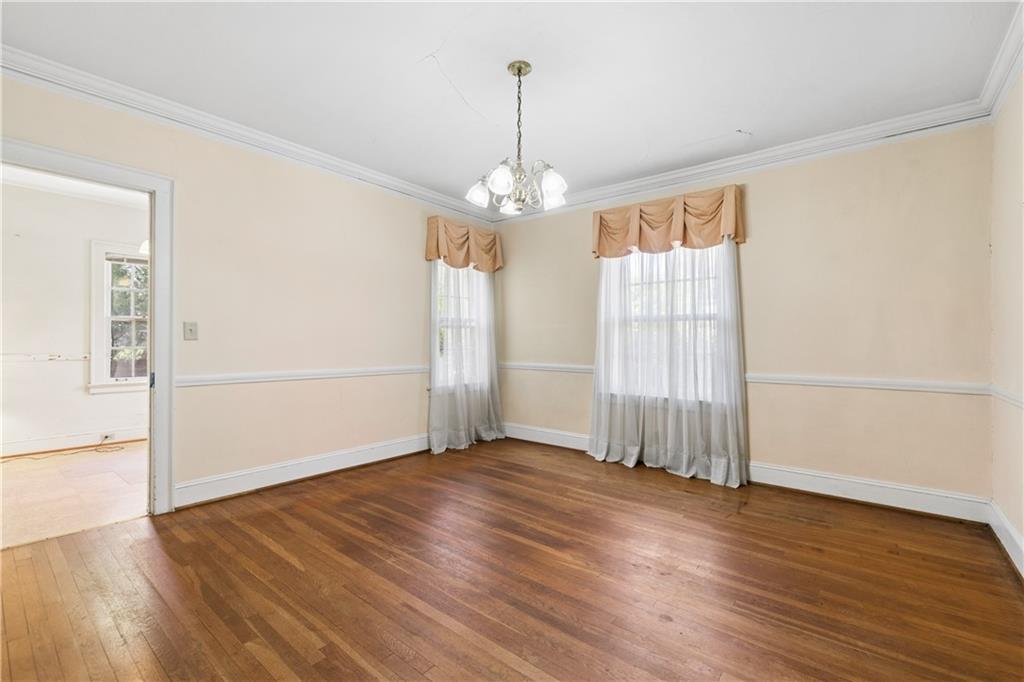 2049 Tuxedo Avenue NE