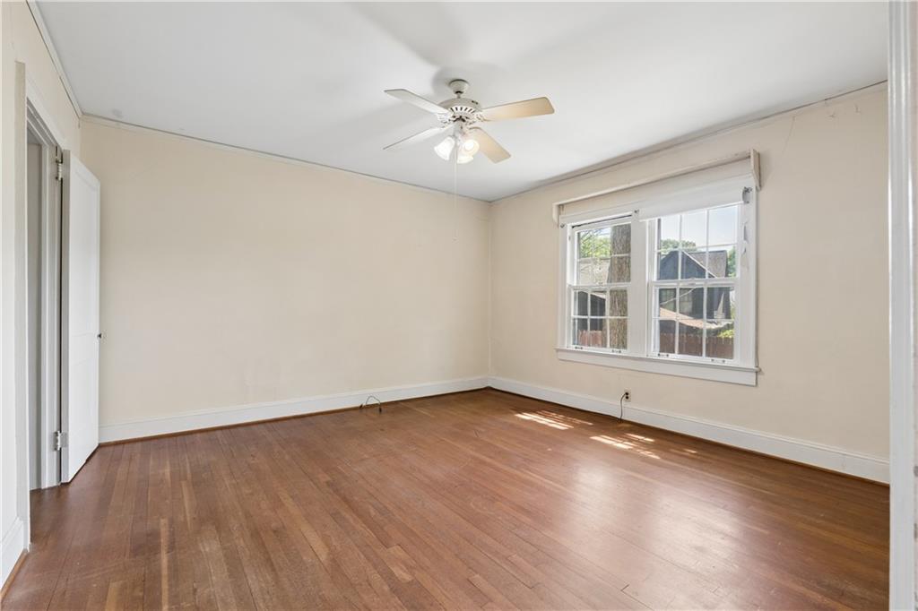 2049 Tuxedo Avenue NE