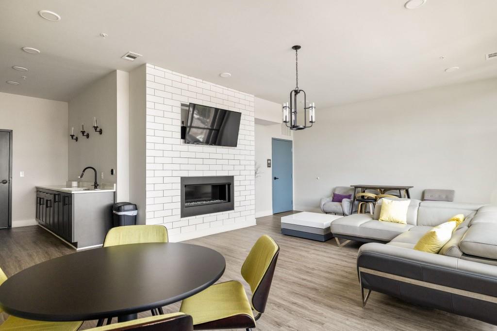 764 Memorial Drive SE Unit 15