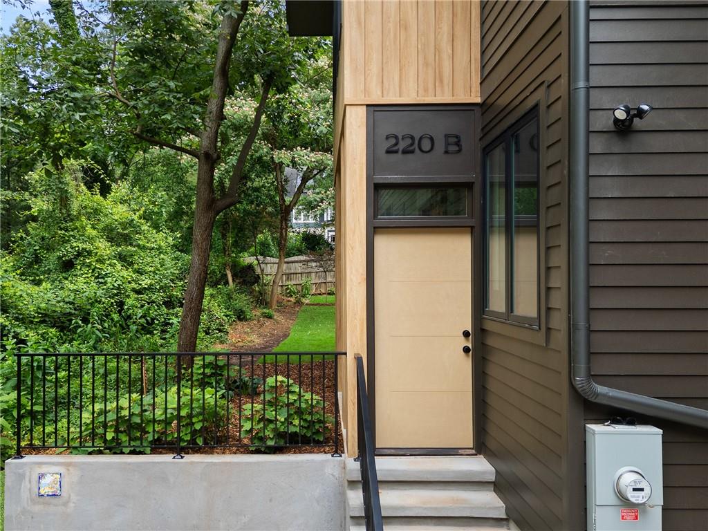 220 Green Street
