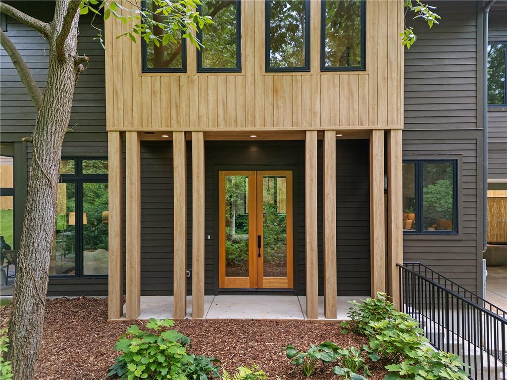 220 Green Street