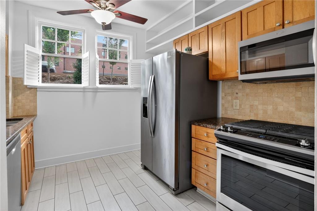 677 Somerset Terrace NE Unit 6D