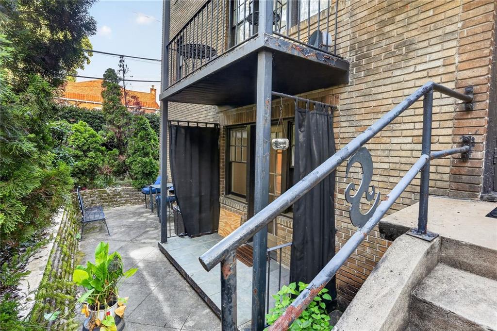 677 Somerset Terrace NE Unit 6D