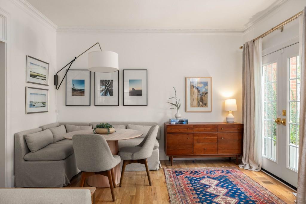 233 Sycamore Place