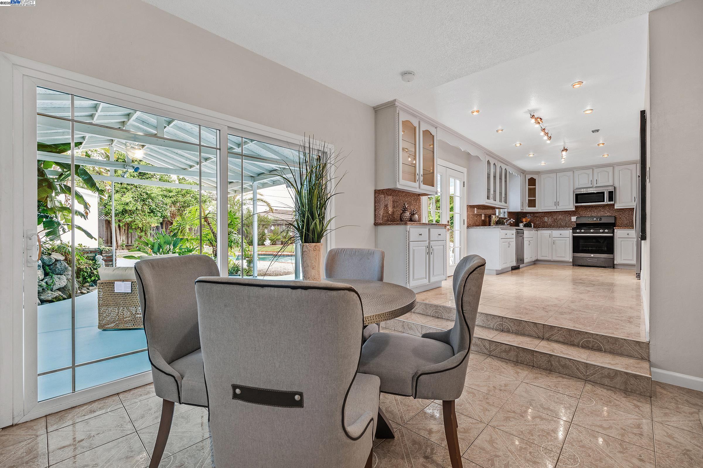 4433 Cordova Pl
