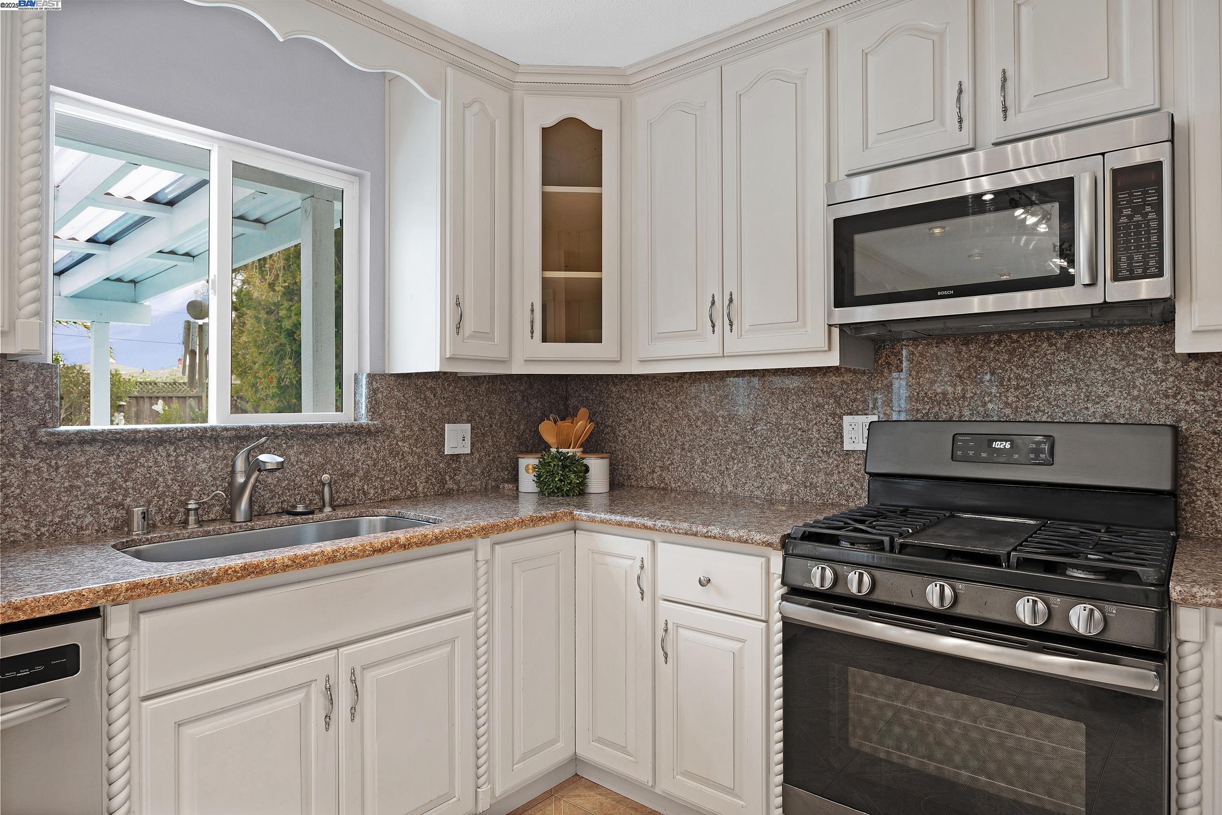 4433 Cordova Pl