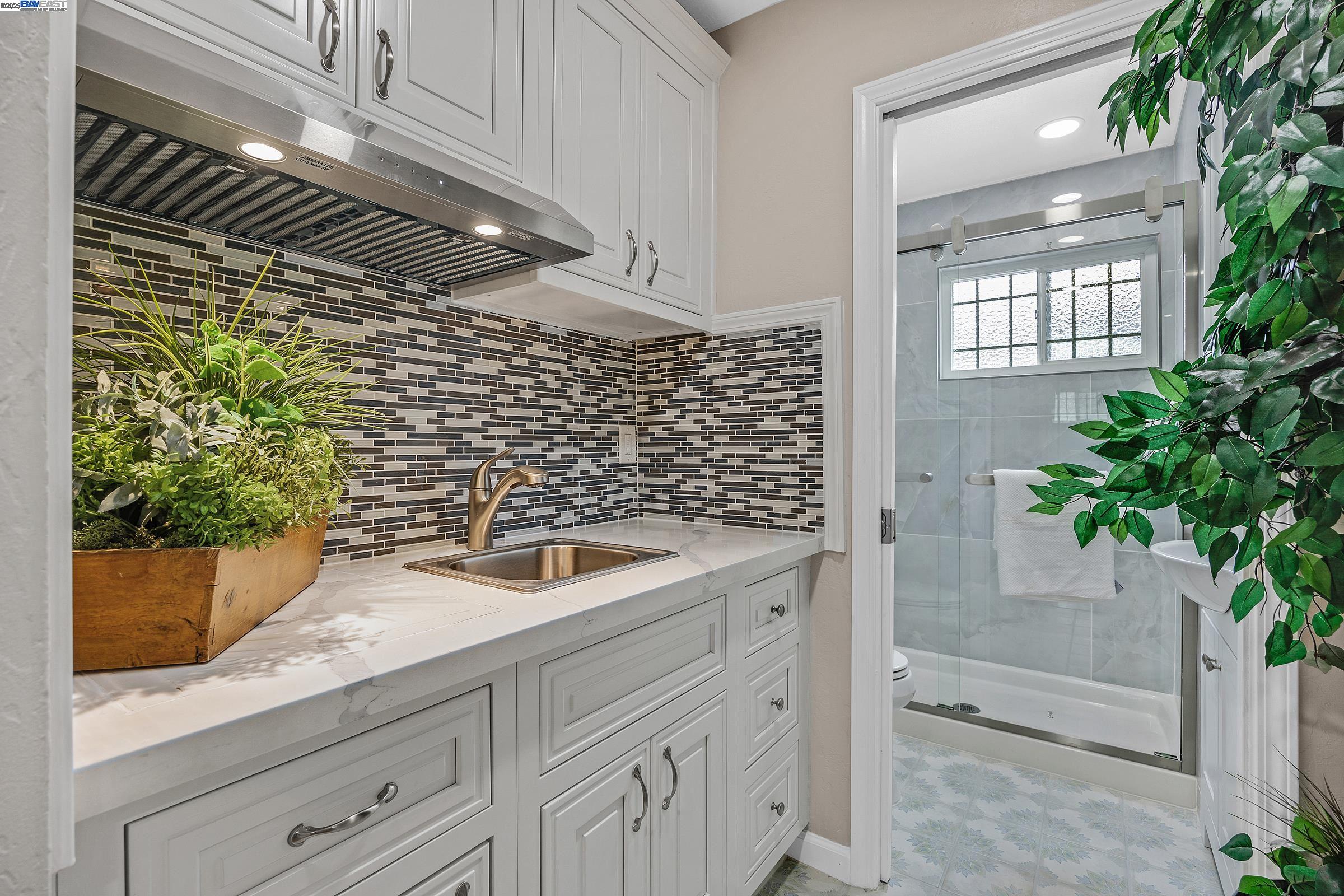 4433 Cordova Pl