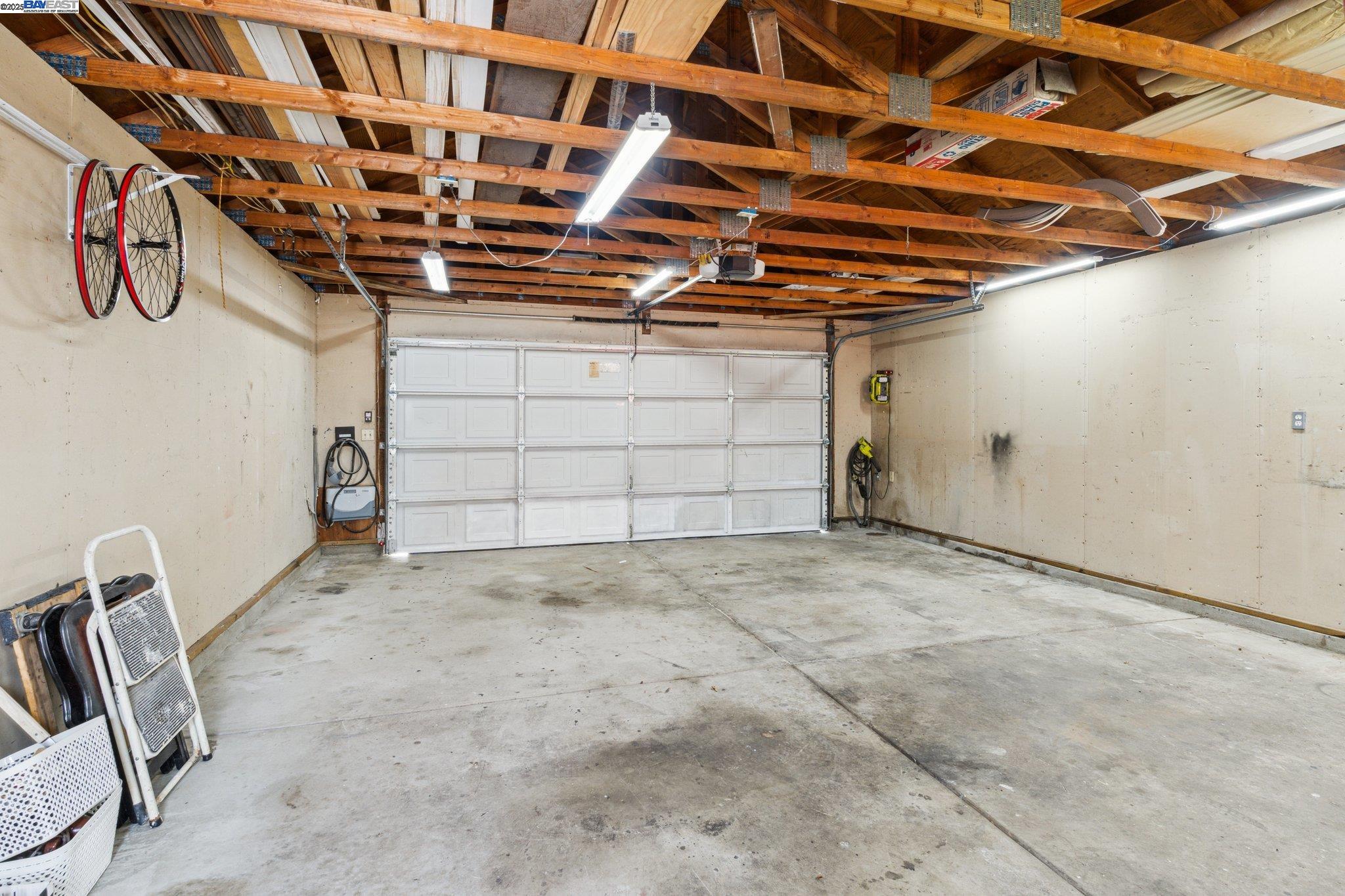 792 Sycamore Ave