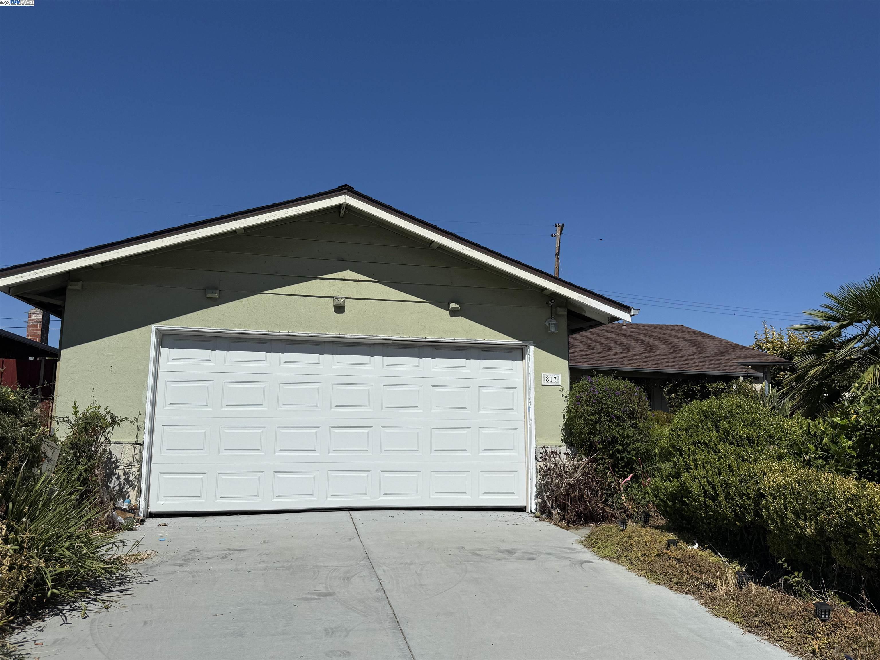 817 Baird Ave