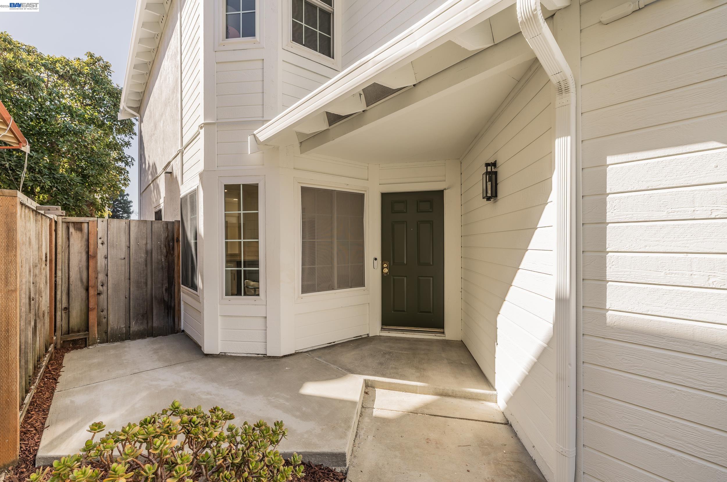 4900 Creekwood Dr