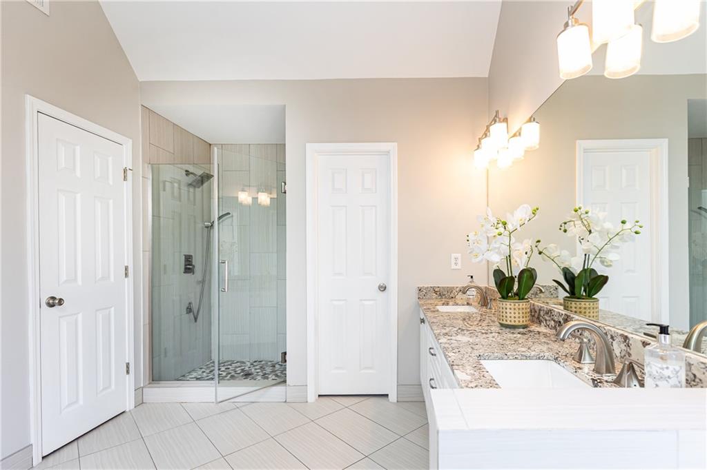 1370 Brookhaven Village Circle NE