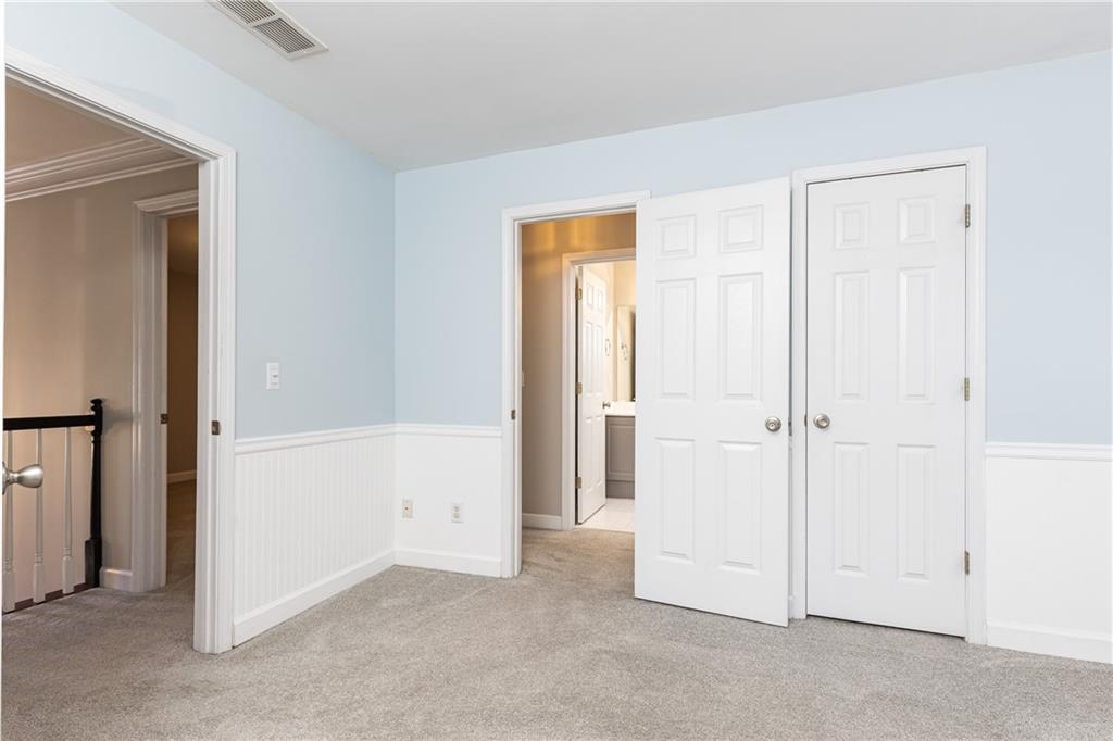 1370 Brookhaven Village Circle NE