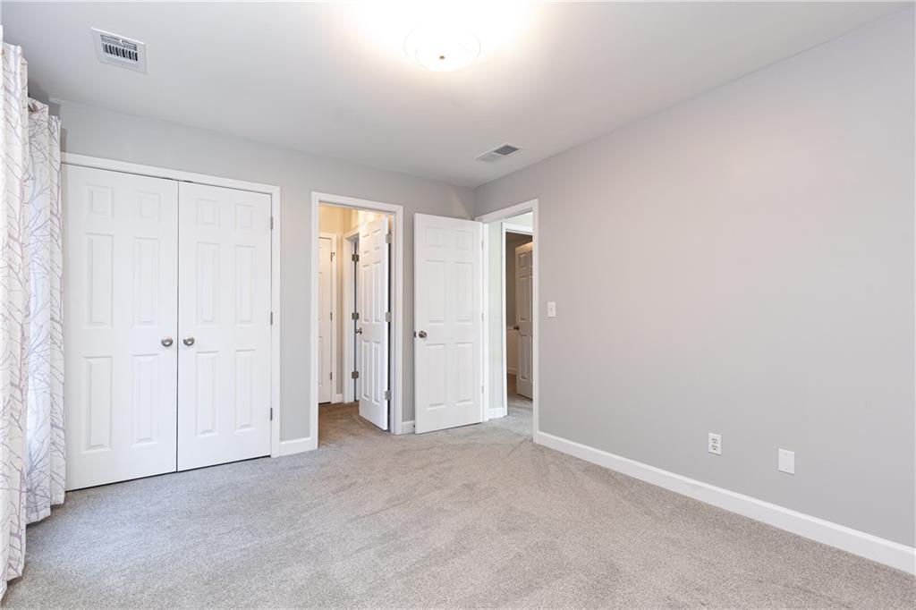 1370 Brookhaven Village Circle NE