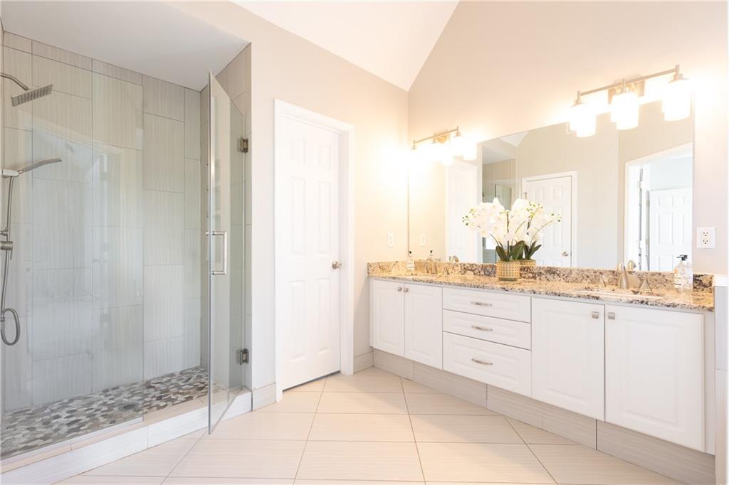 1370 Brookhaven Village Circle NE