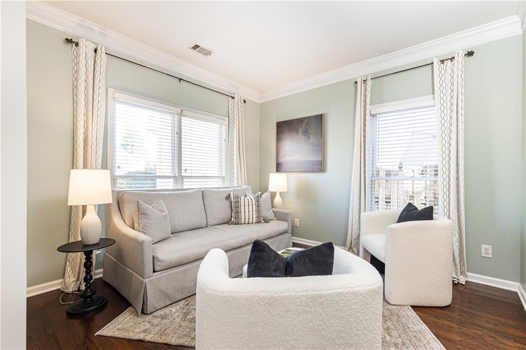 1370 Brookhaven Village Circle NE