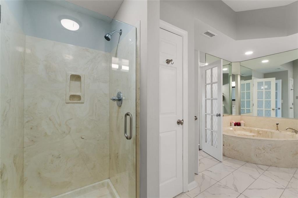 3435 Kingsboro Road NE