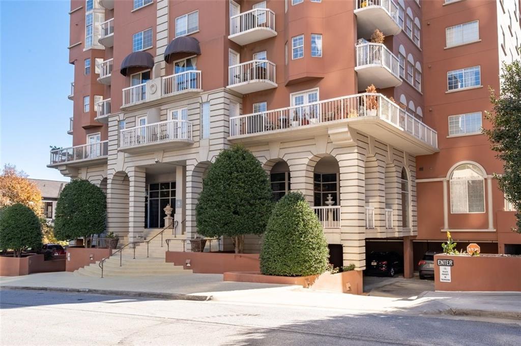 3435 Kingsboro Road NE