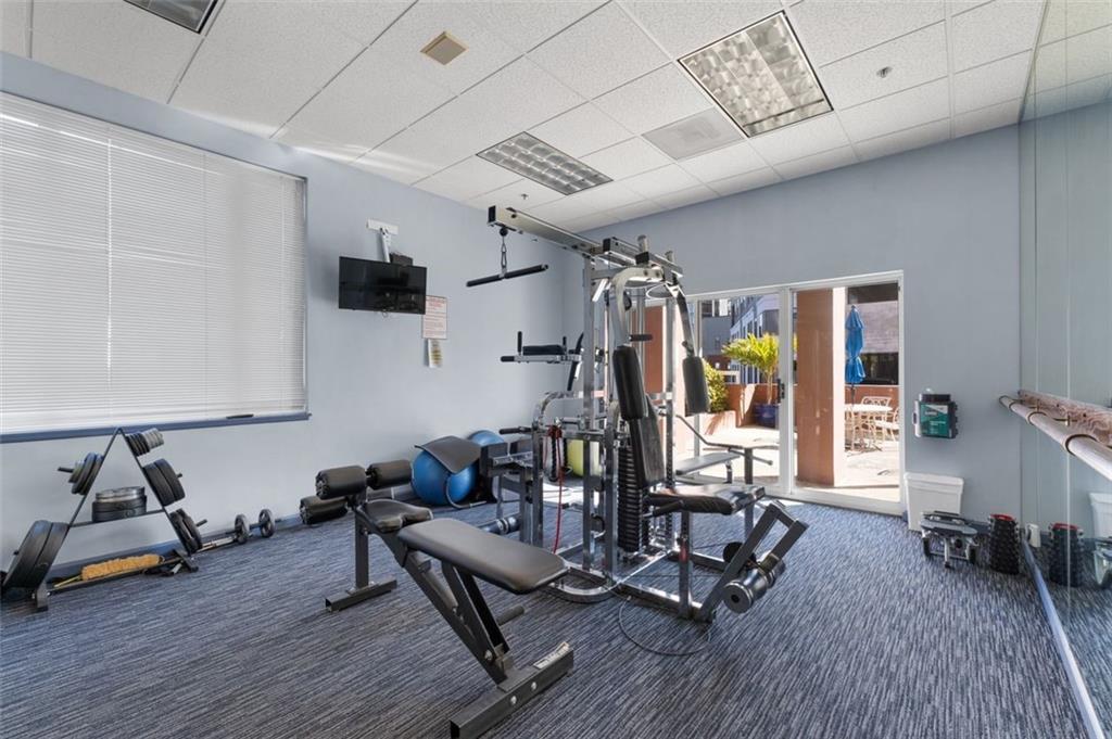 3435 Kingsboro Road NE