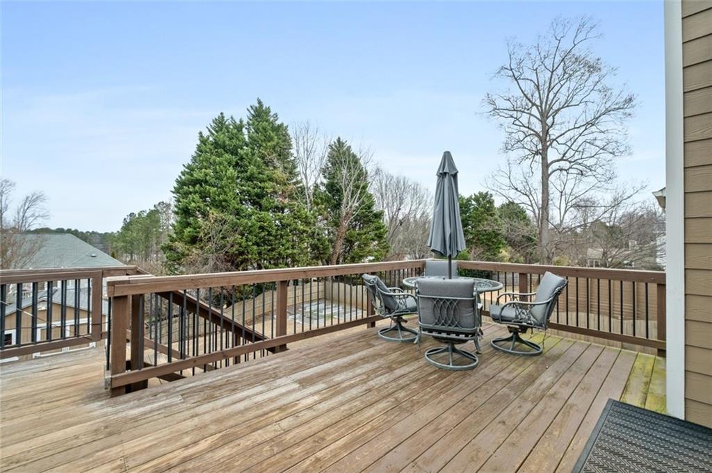 5078 Newpark Drive NW