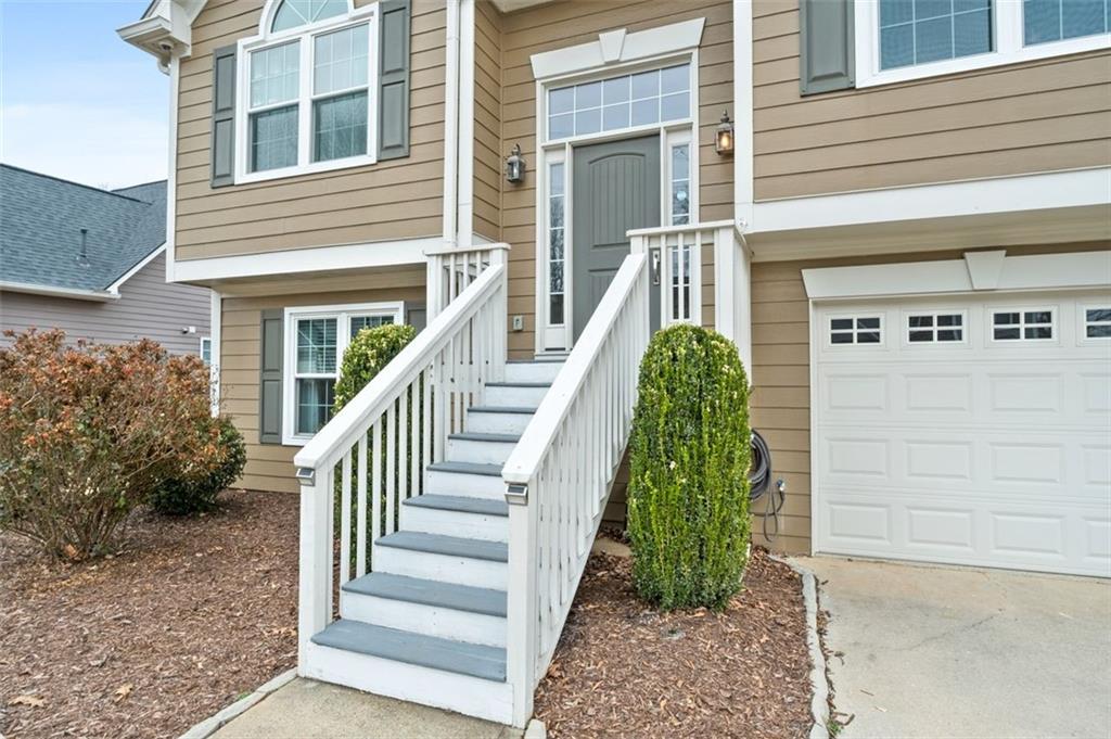 5078 Newpark Drive NW