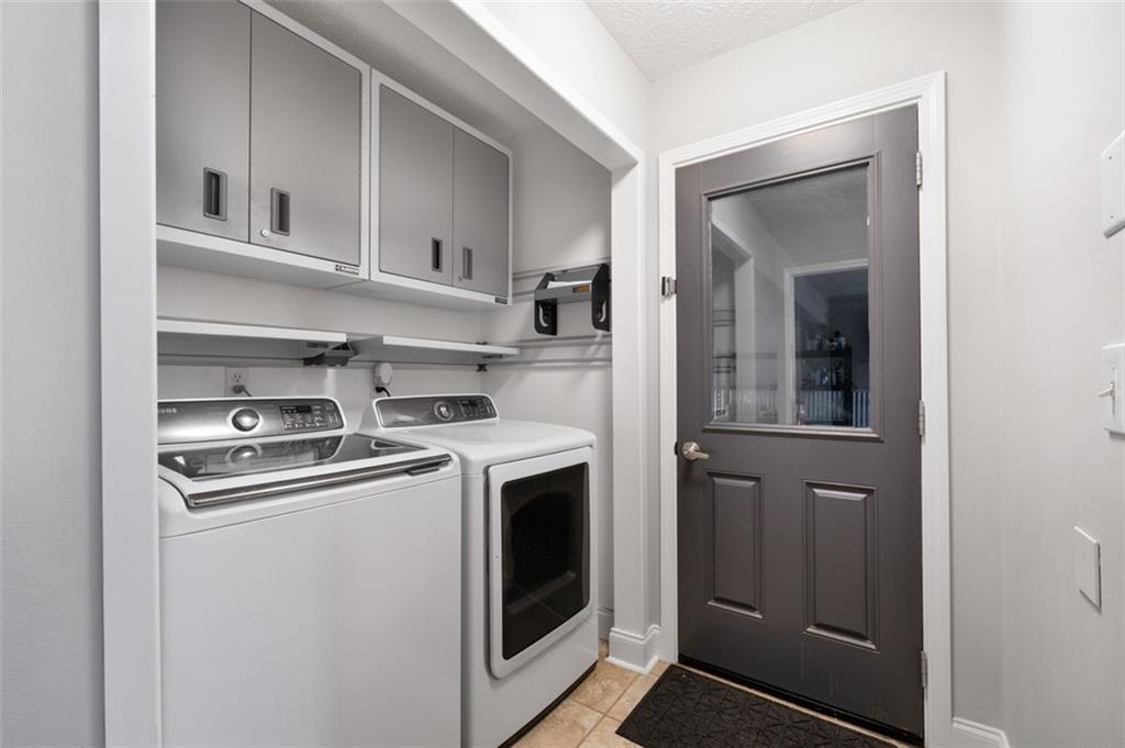 5078 Newpark Drive NW