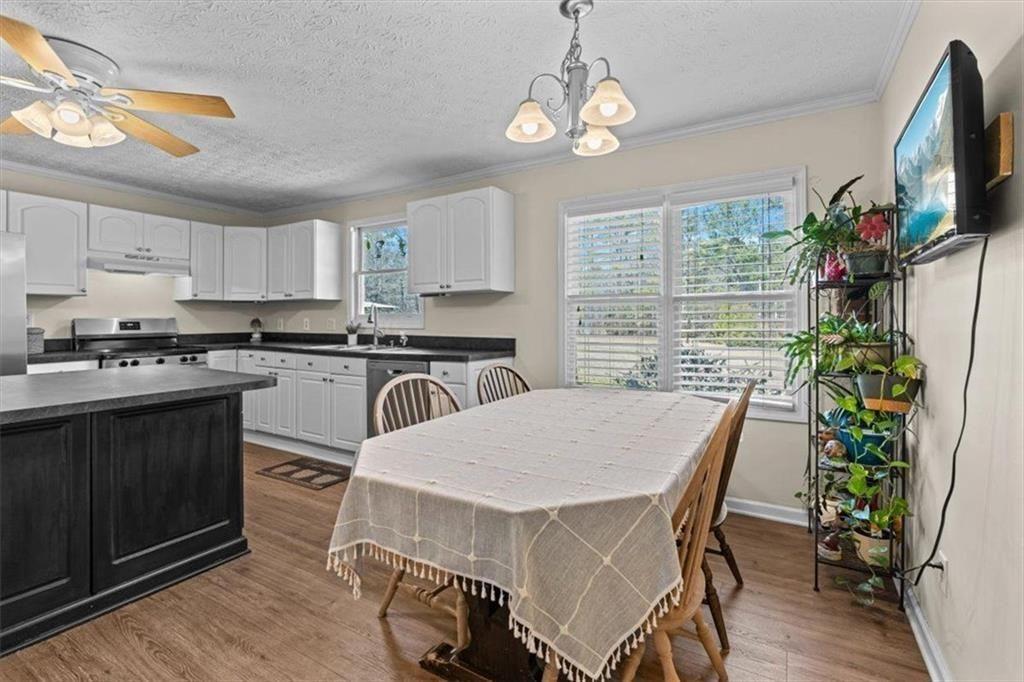 1537 David Lee Street