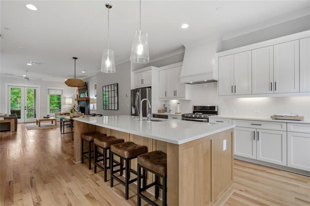 1033 Endeavour Court