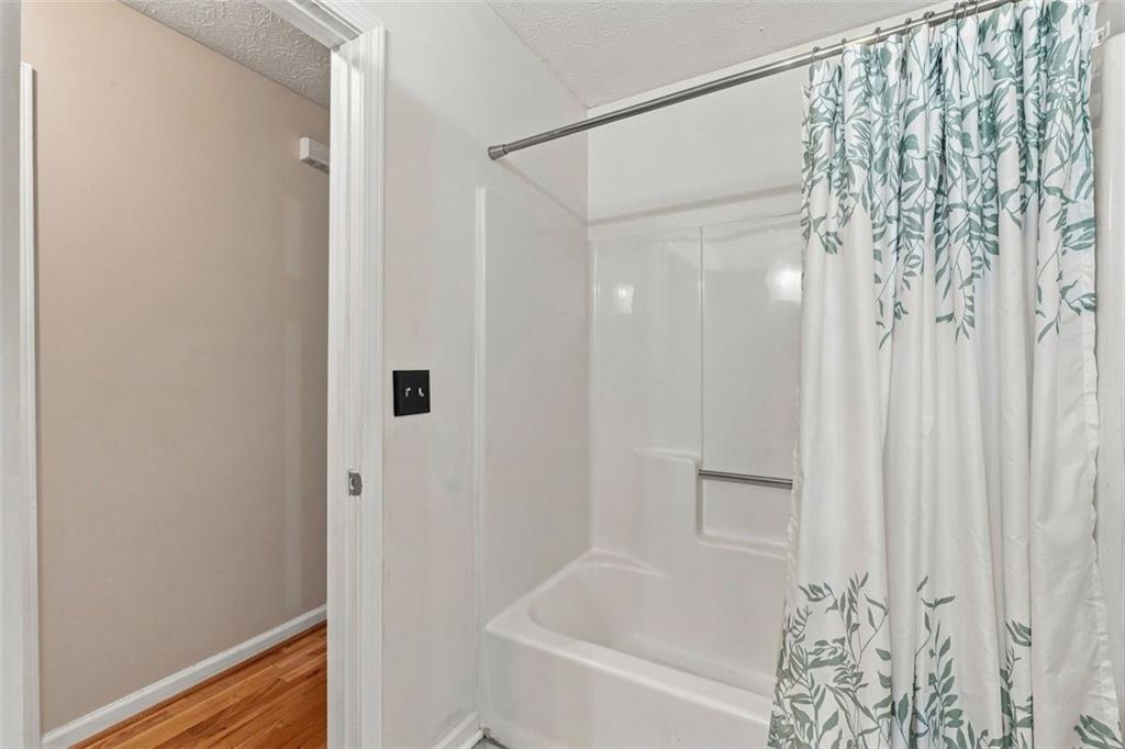 1382 Cave Springs Road