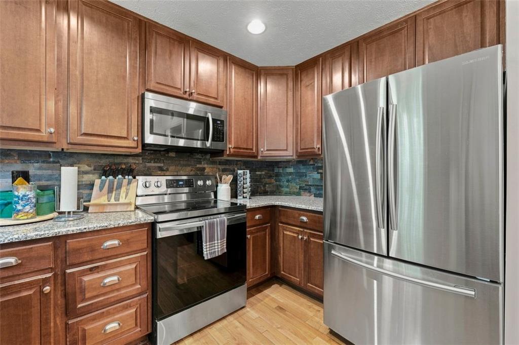 1382 Cave Springs Road