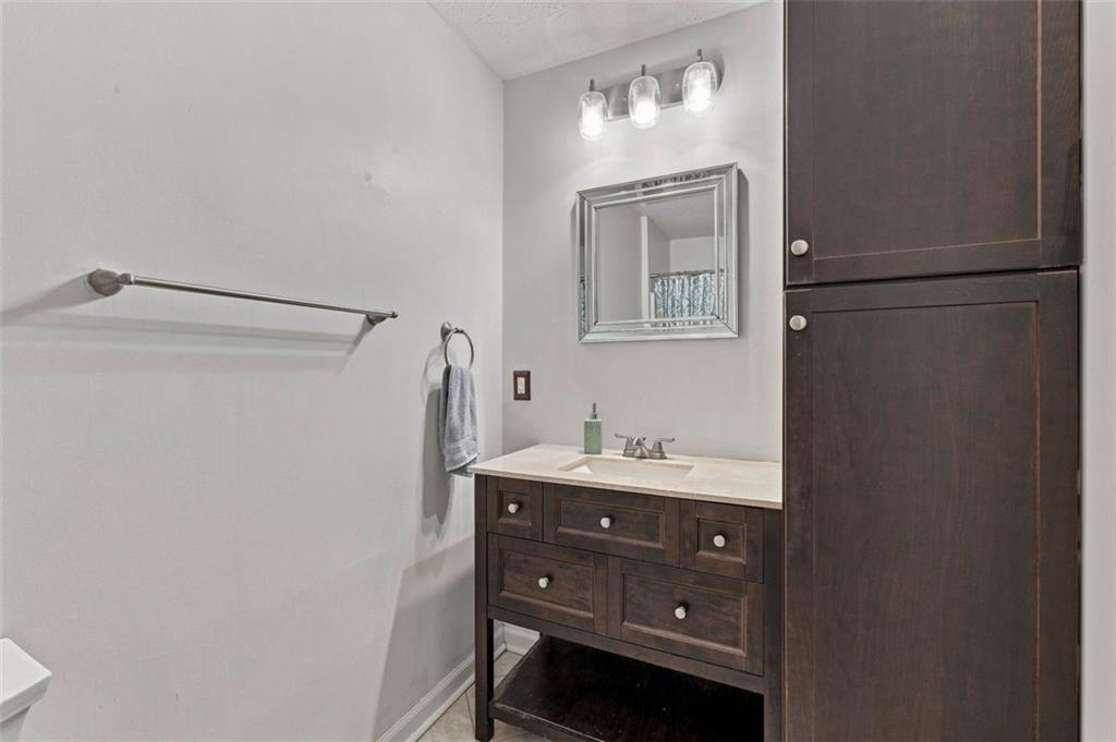 1382 Cave Springs Road