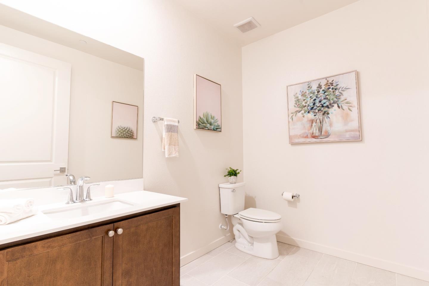 842 Gridley Terrace Unit: 2