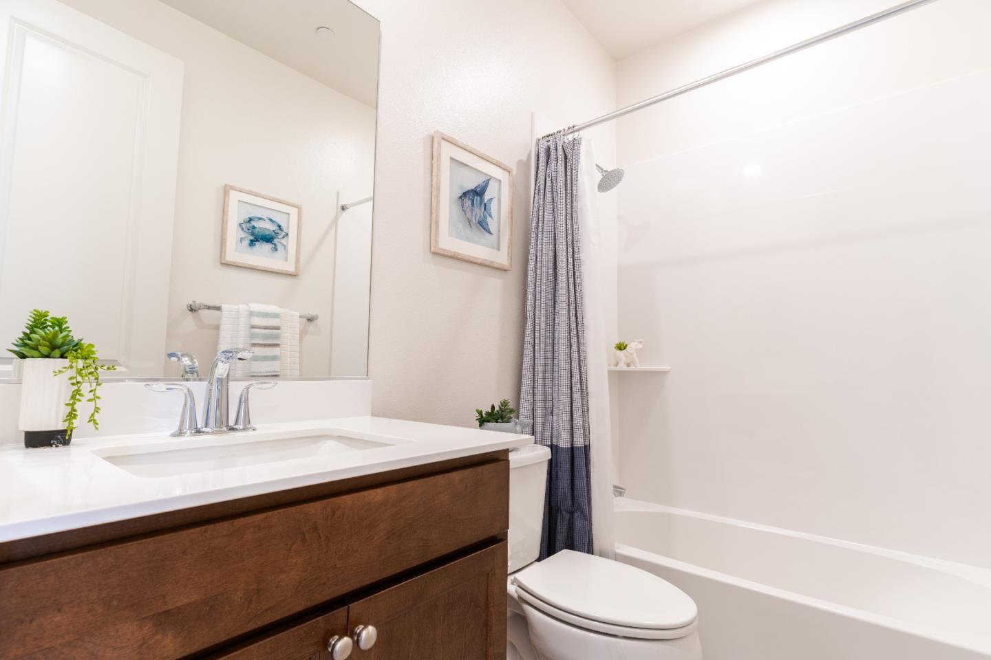 842 Gridley Terrace Unit: 2