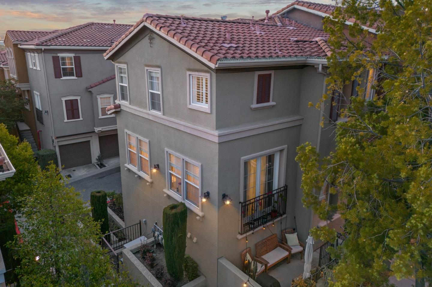 2985 Saint Florian WAY