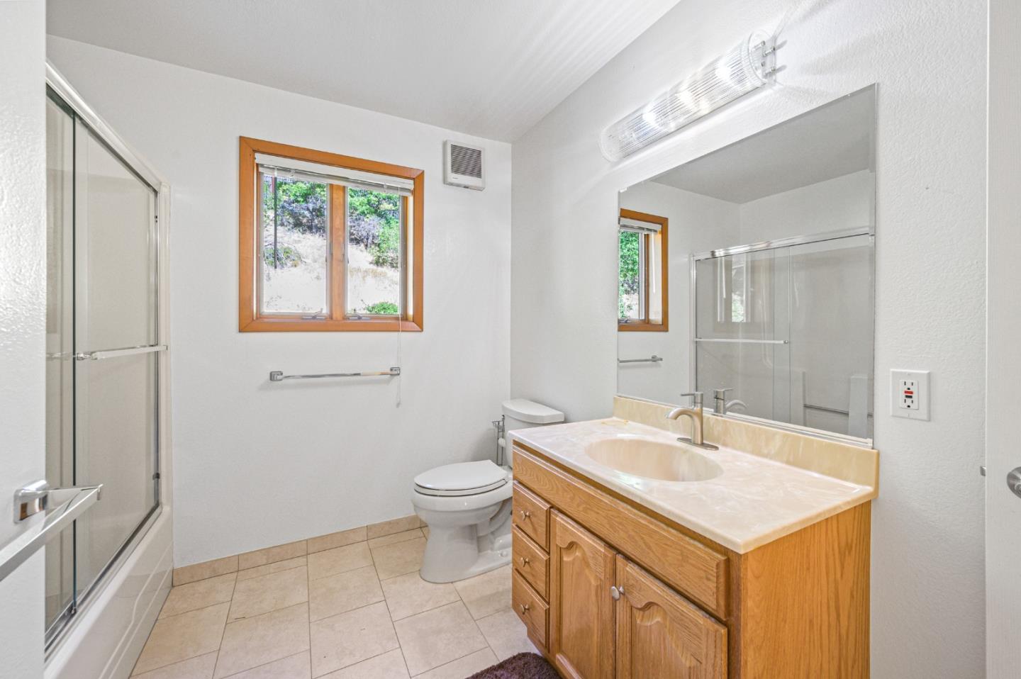 3265 Greenhills Drive