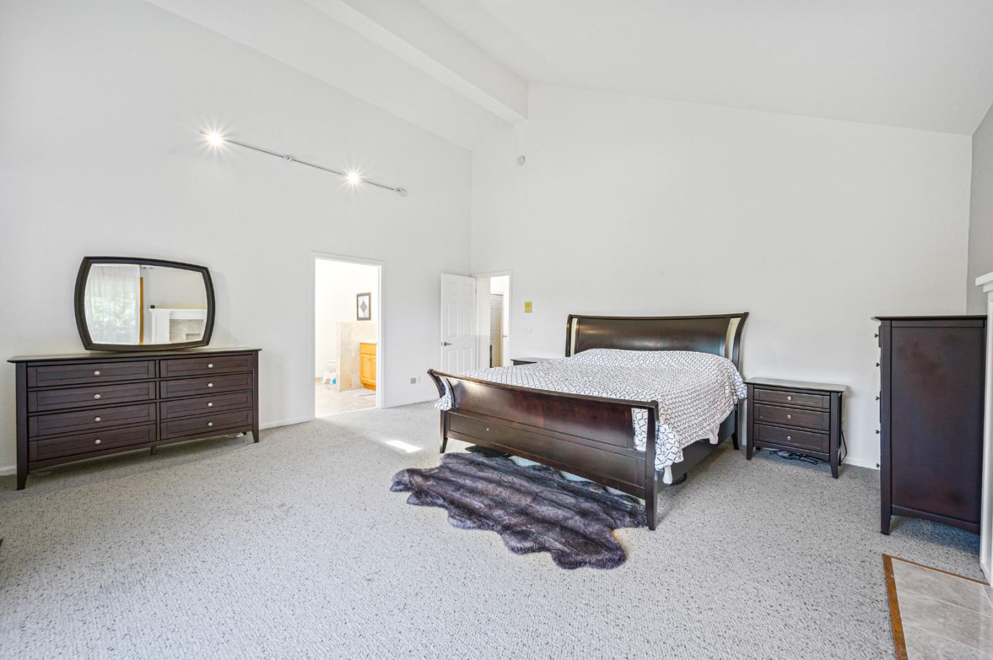 3265 Greenhills Drive
