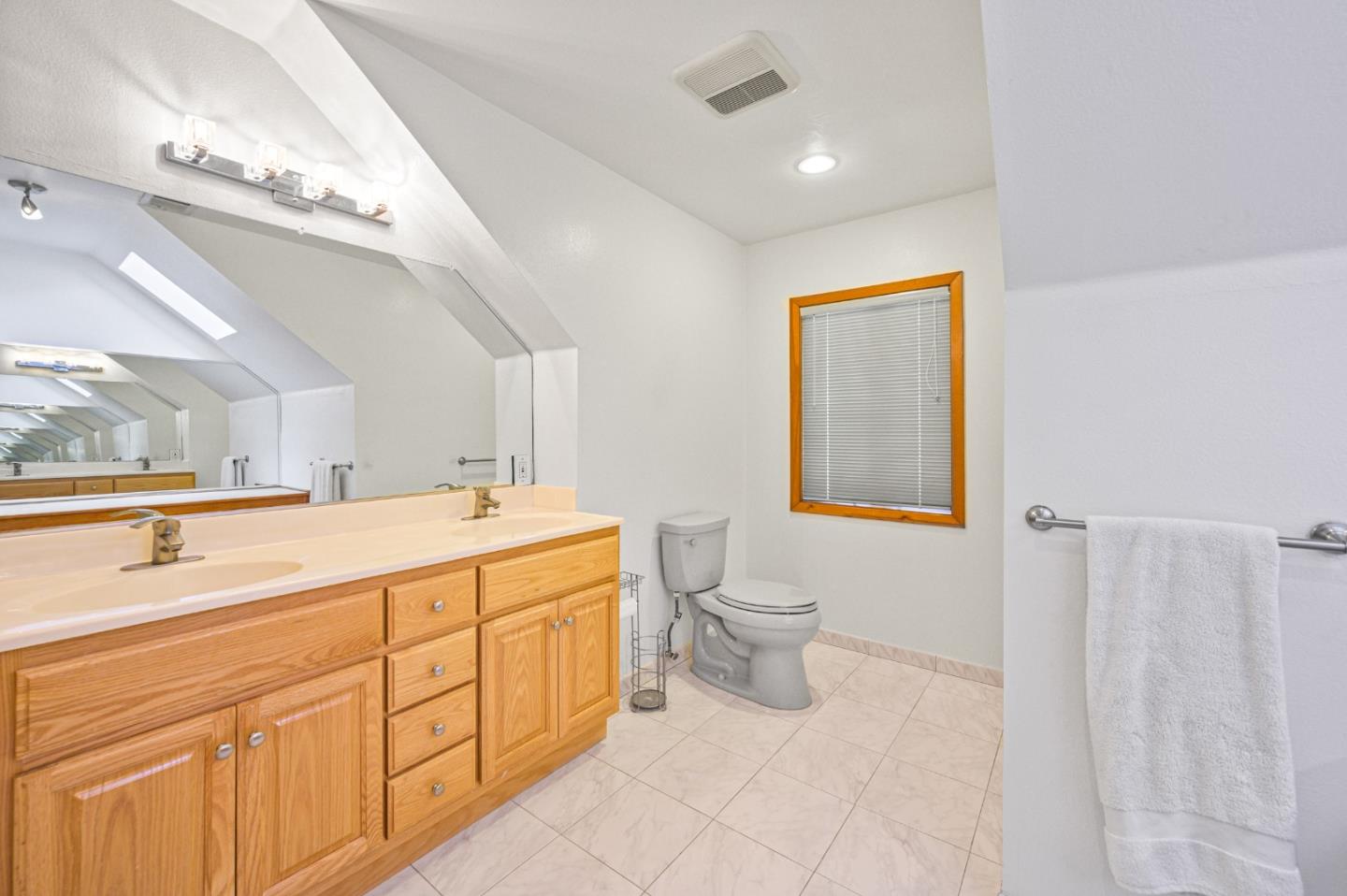 3265 Greenhills Drive