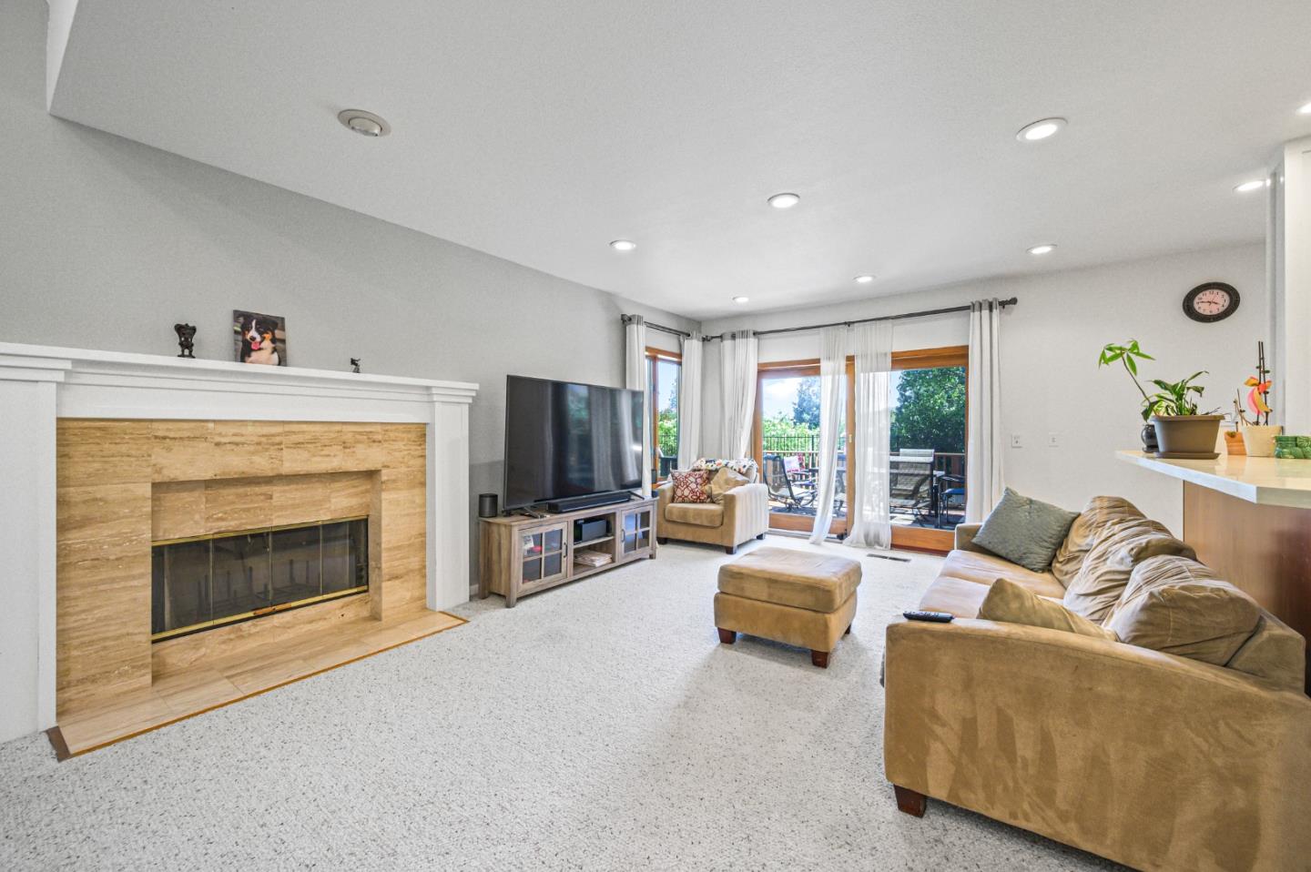 3265 Greenhills Drive