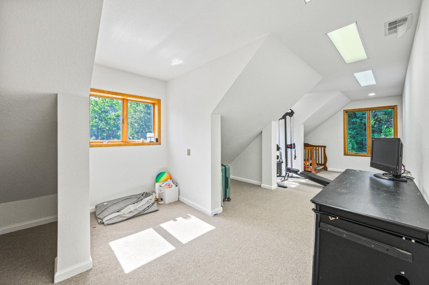 3265 Greenhills Drive