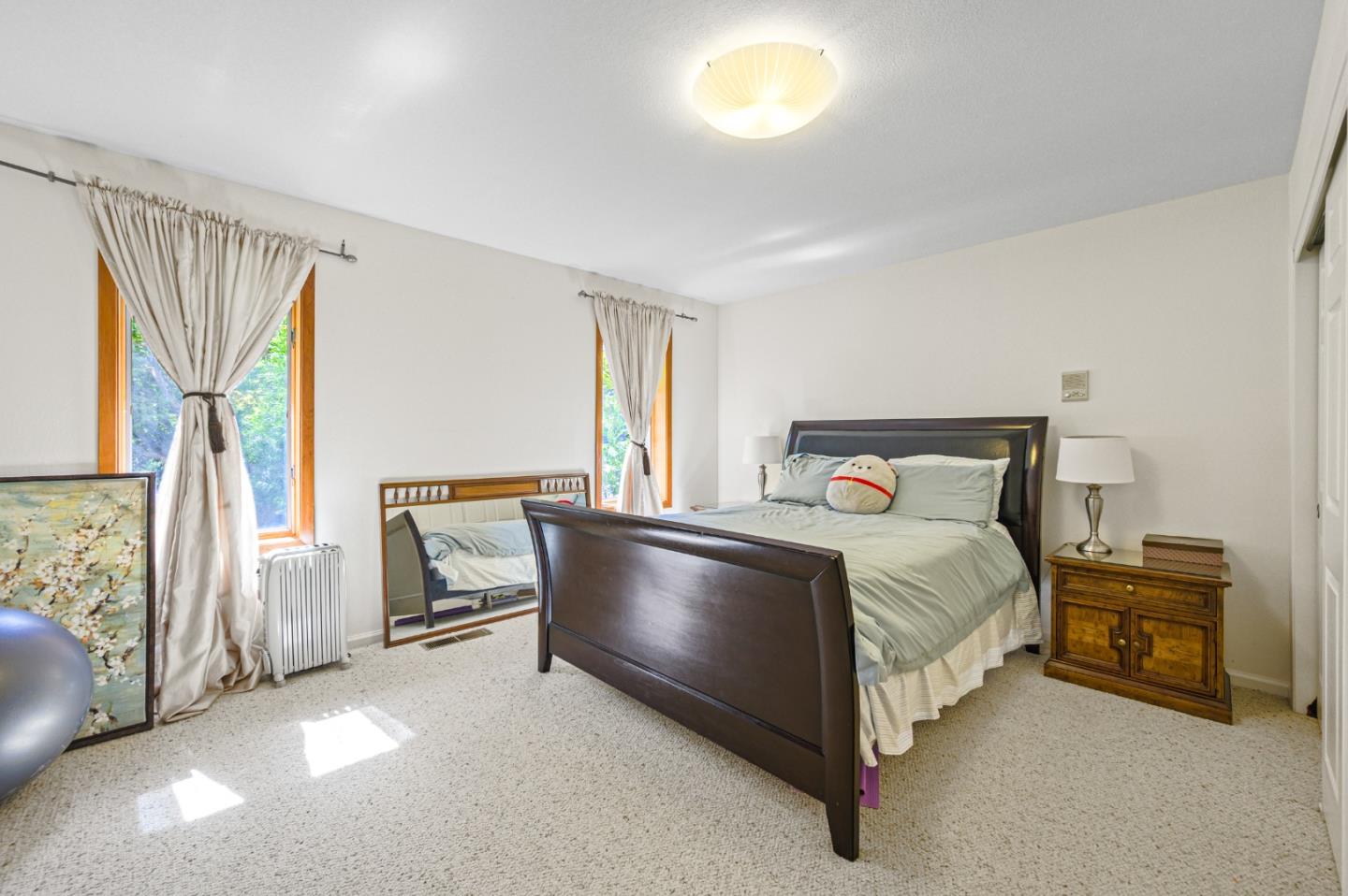 3265 Greenhills Drive