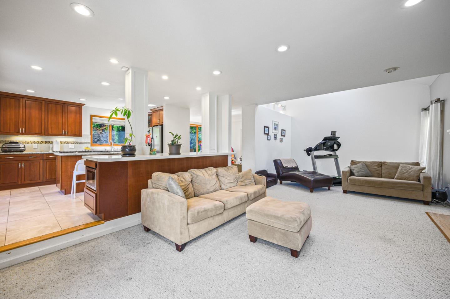 3265 Greenhills Drive