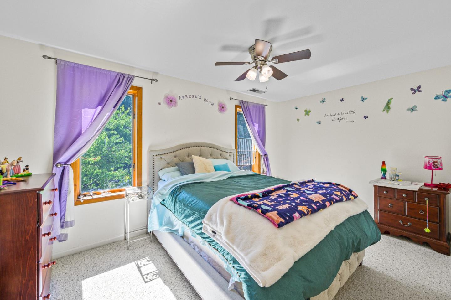 3265 Greenhills Drive