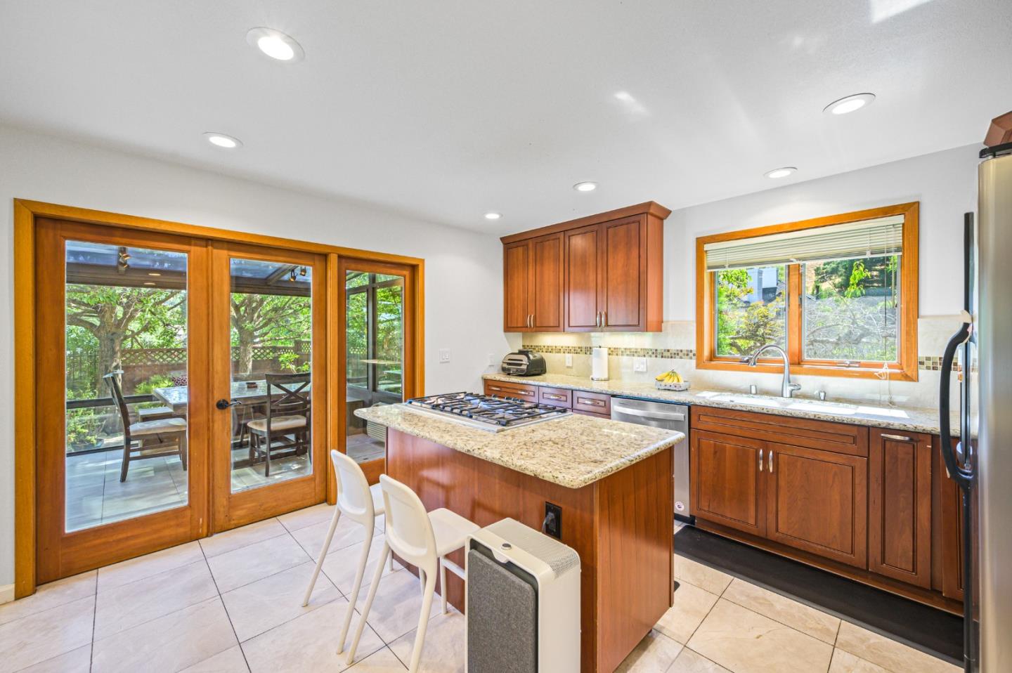 3265 Greenhills Drive