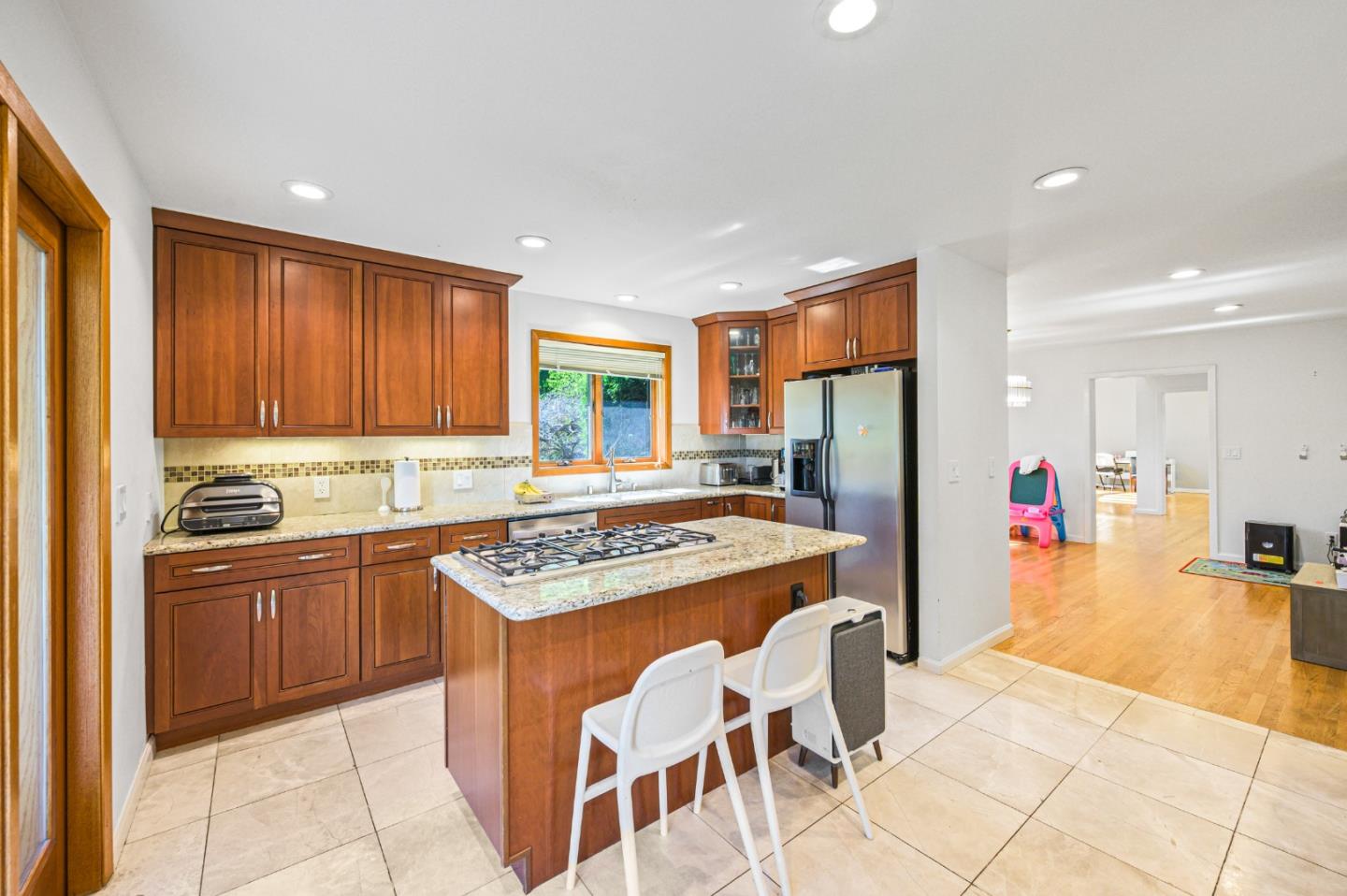 3265 Greenhills Drive