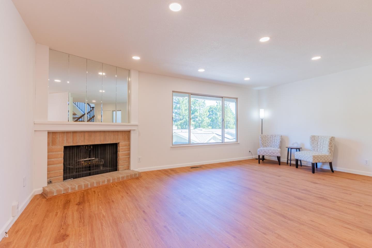 6 Havenridge Court