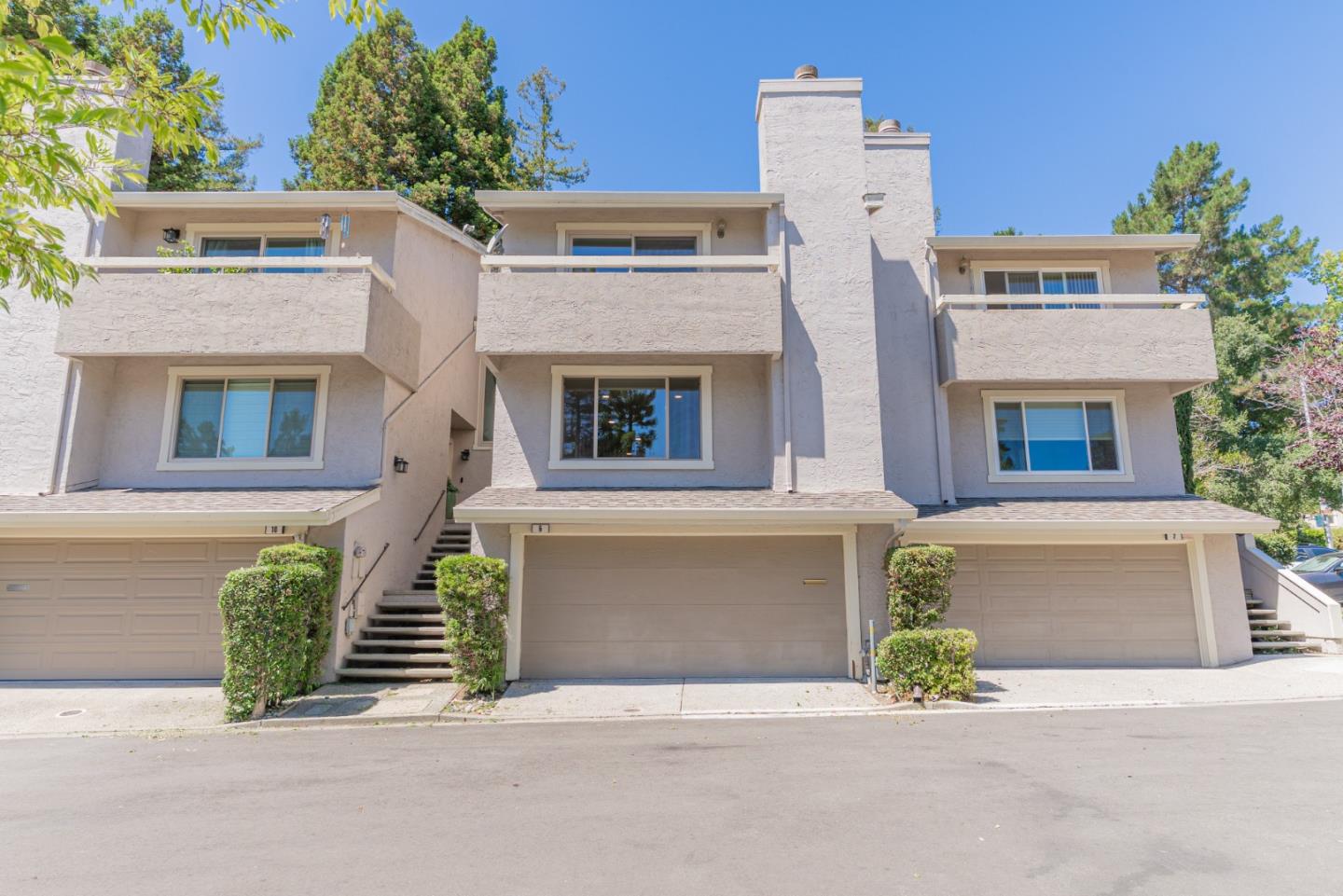 6 Havenridge Court