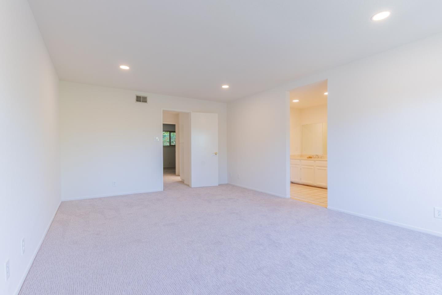 6 Havenridge Court