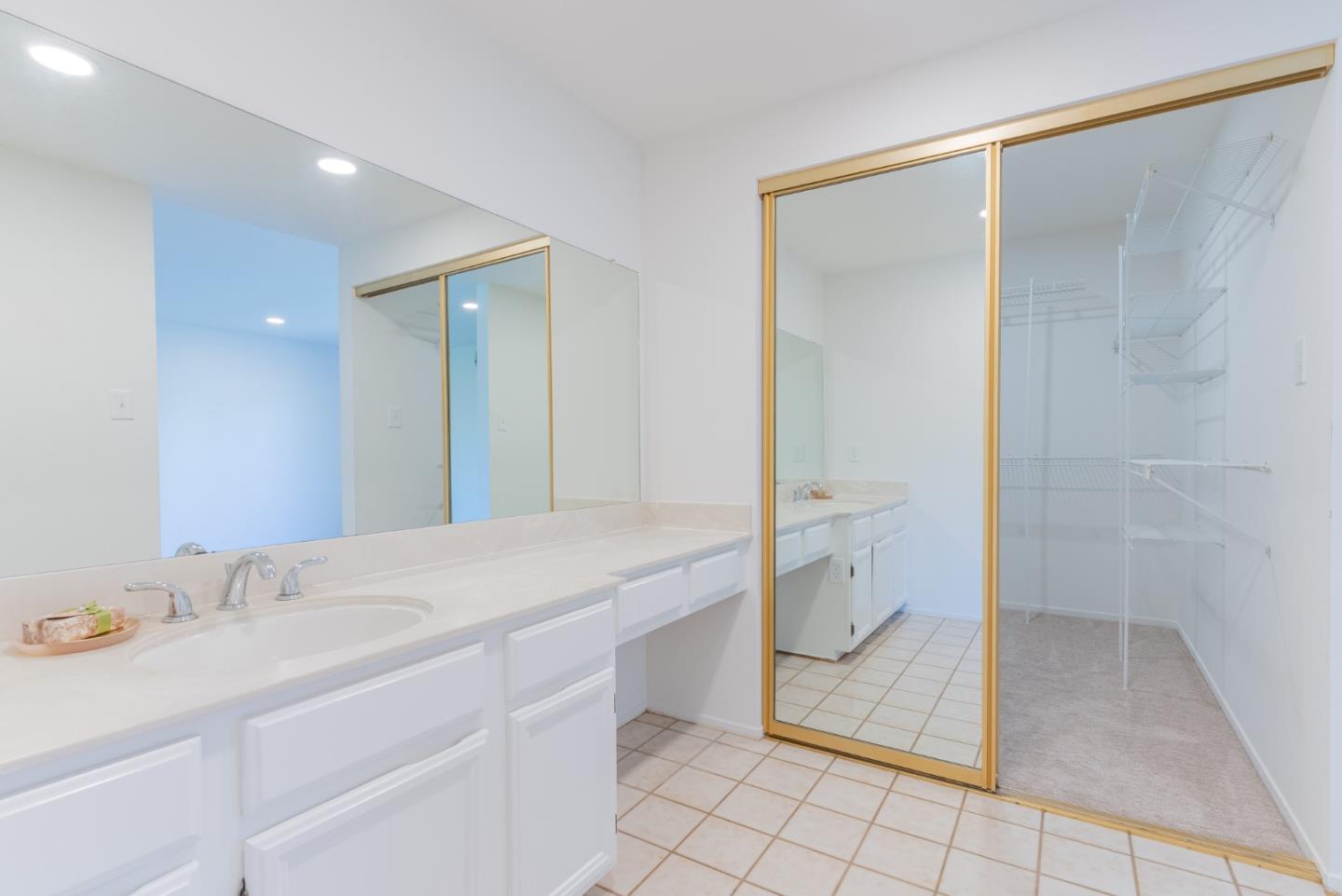 6 Havenridge Court