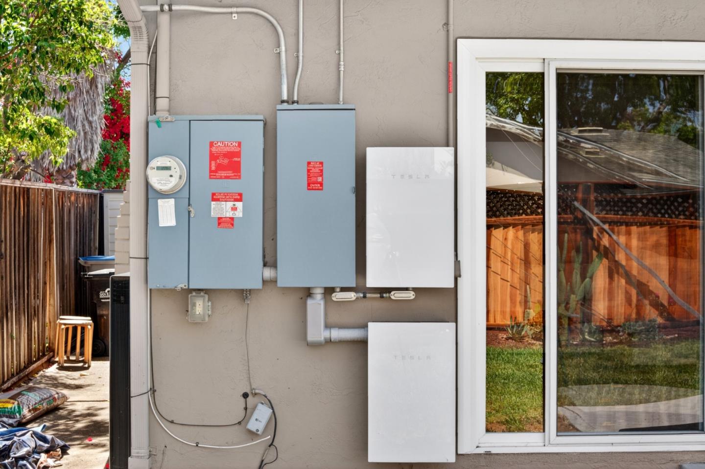 2393 Stratford Drive